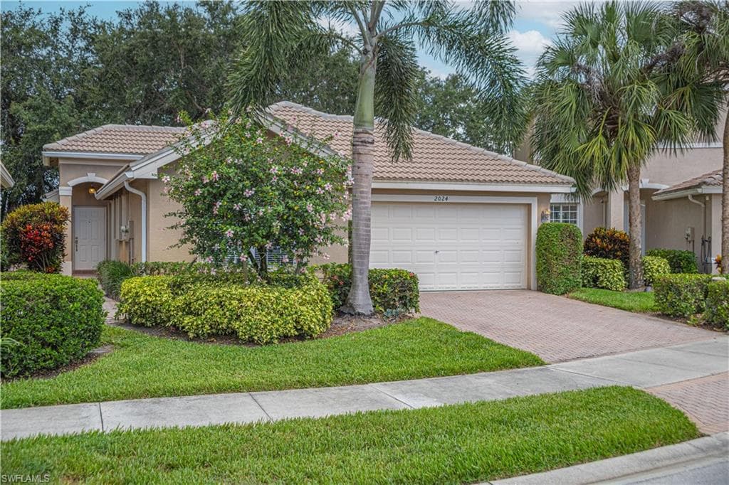 2024 Painted Palm DR NAPLES, FL 34119