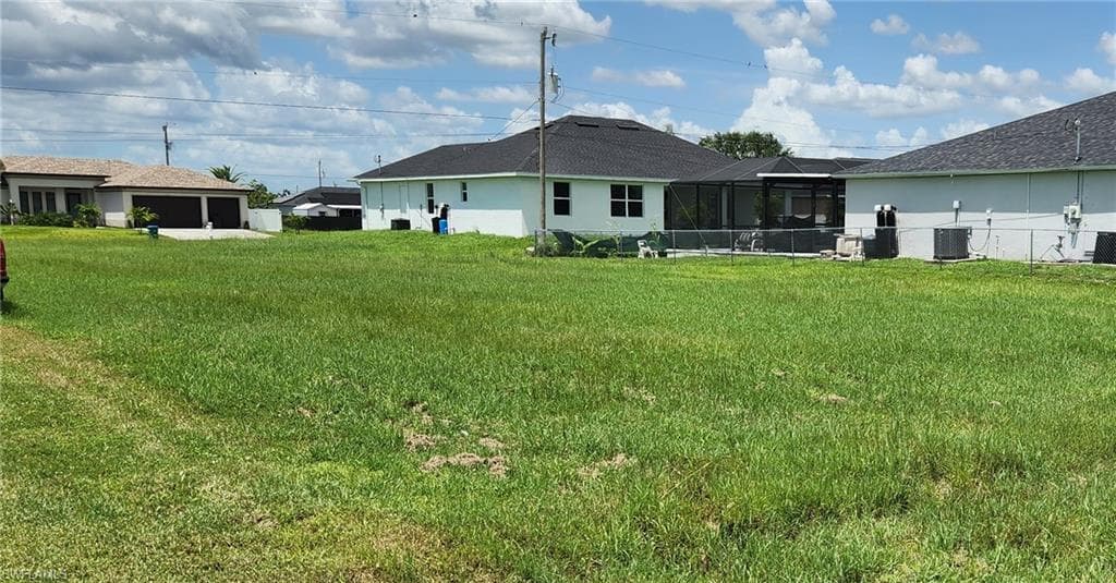 1109 14th TER CAPE CORAL, FL 33993
