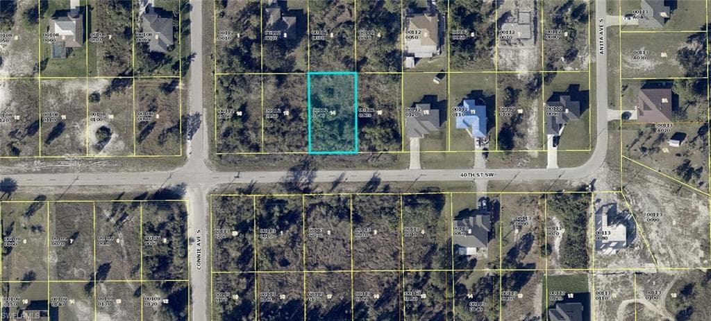 2512 40th ST SW LEHIGH ACRES, FL 33976