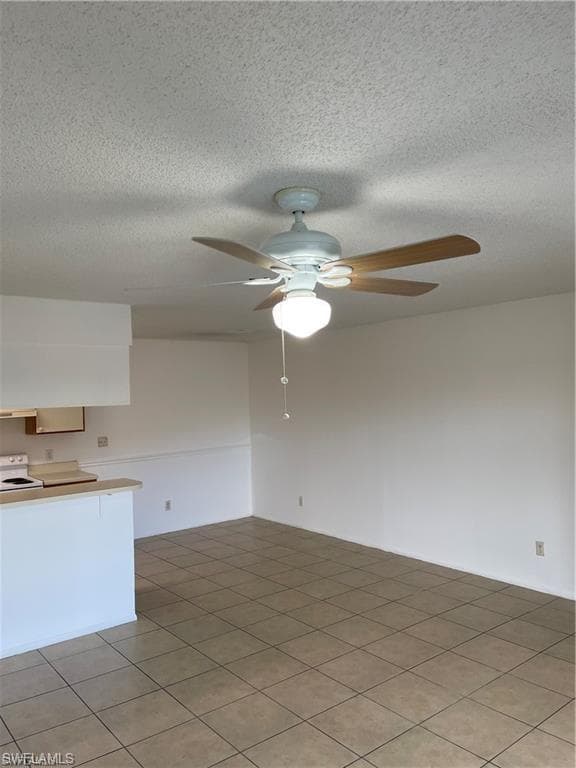 5317 Summerlin RD 1715 FORT MYERS, FL 33919