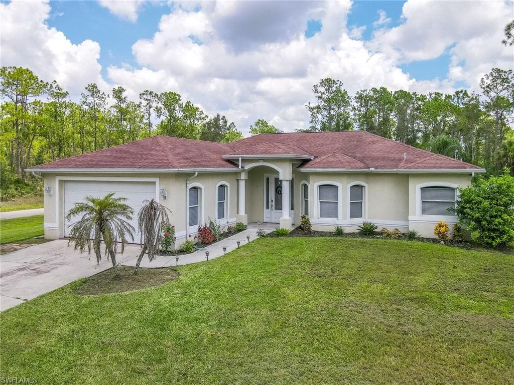 1401 E 14th ST LEHIGH ACRES, FL 33972