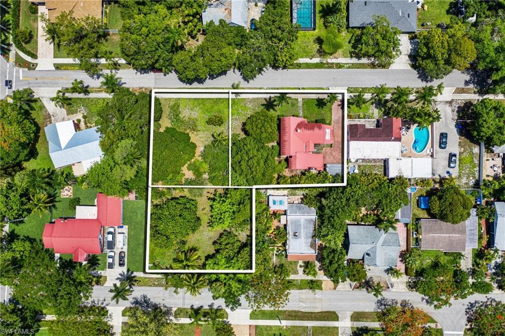 1425 Linhart AVE FORT MYERS, FL 33901
