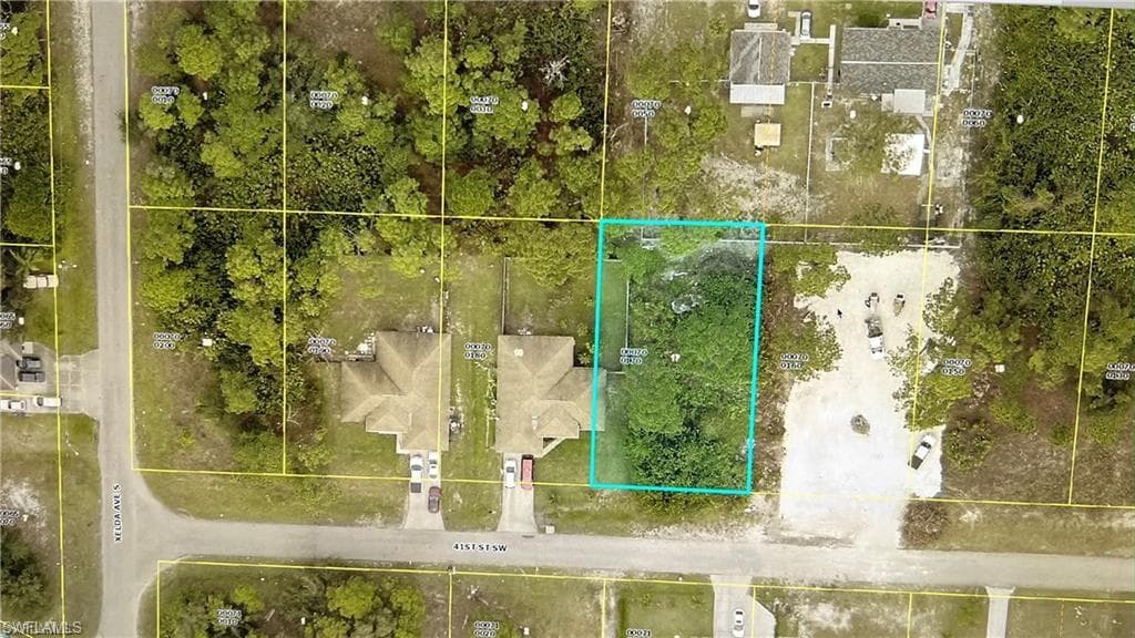 3712 41st ST SW LEHIGH ACRES, FL 33976