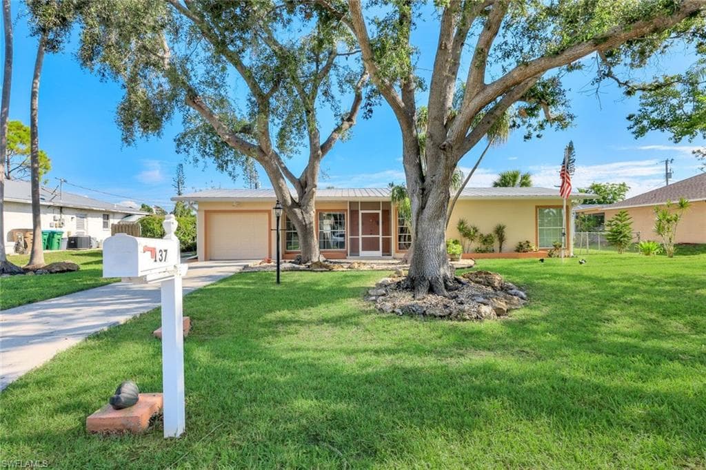 137 SE 45th ST CAPE CORAL, FL 33904