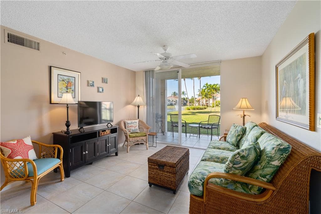 1265 Wildwood Lakes BLVD 3-108 NAPLES, FL 34104