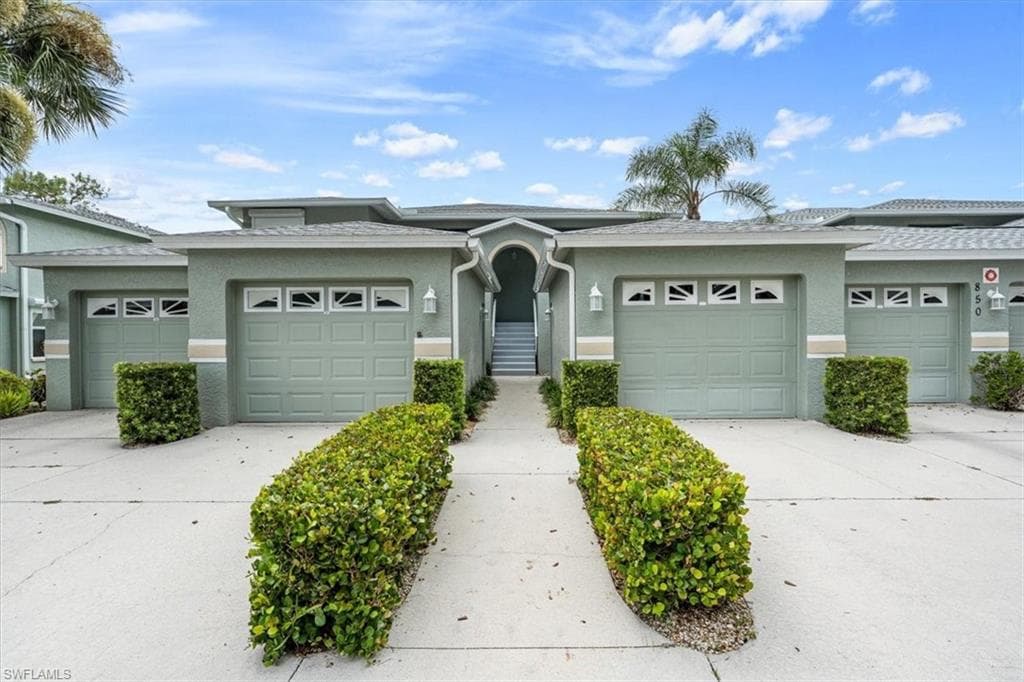 850 New Waterford DR P-102 NAPLES, FL 34104
