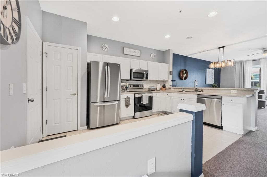 863 Hampton CIR 155 NAPLES, FL 34105