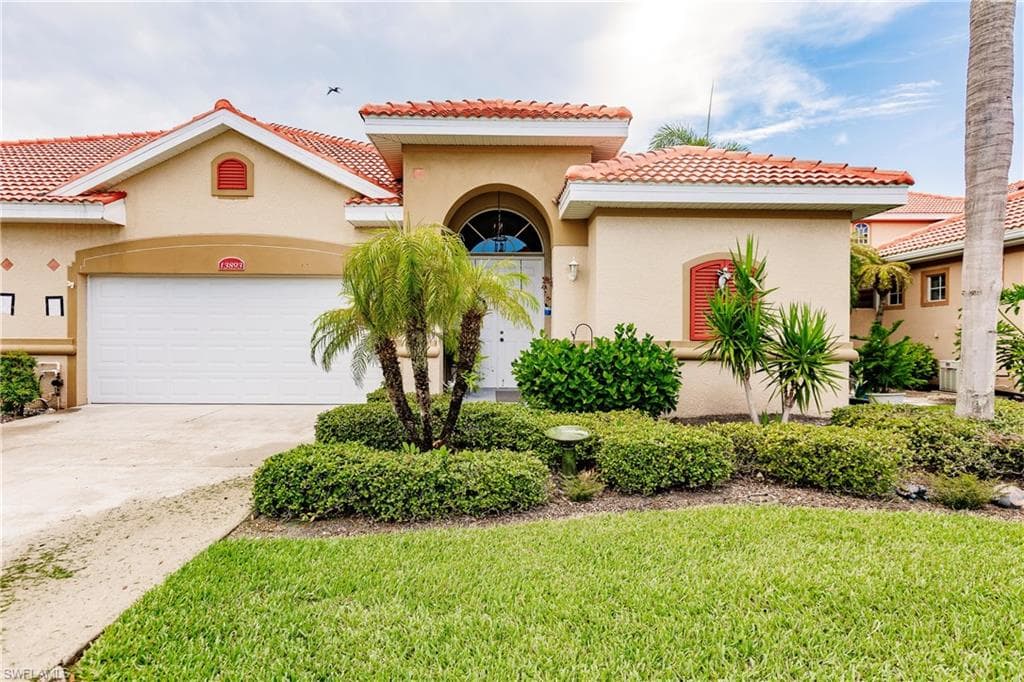 13893 Bently CIR FORT MYERS, FL 33912