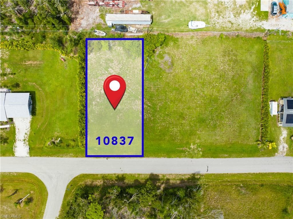 10837 Peatre RD BOKEELIA, FL 33922