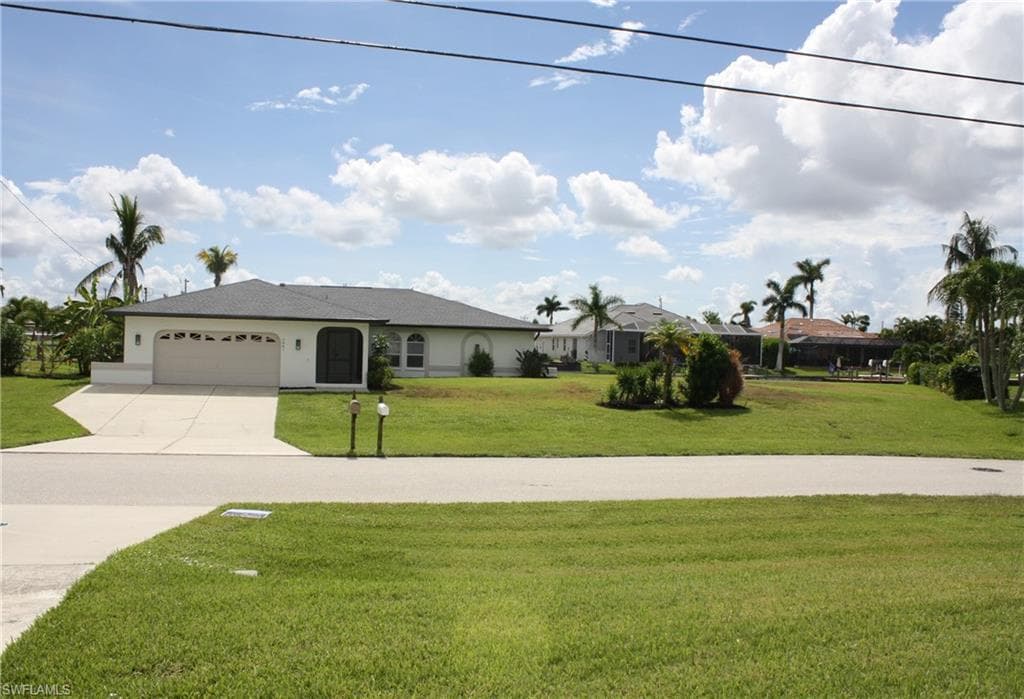 2861 SW 23rd PL CAPE CORAL, FL 33914