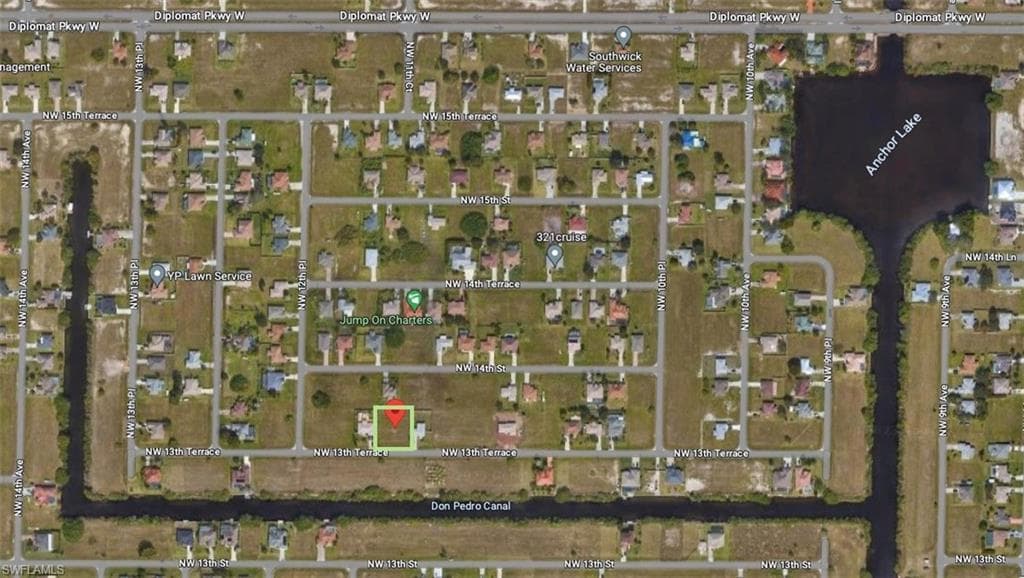 1135 13th TER CAPE CORAL, FL 33993