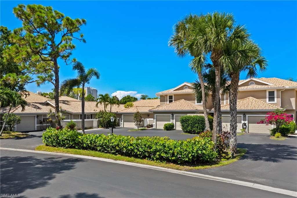 418 Emerald Bay CIR C2 NAPLES, FL 34110