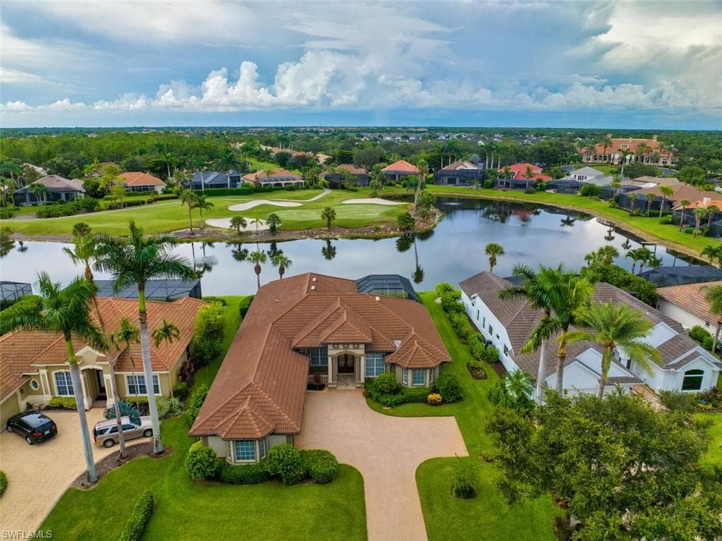 5902 Rolling Oaks CT NAPLES, FL 34110