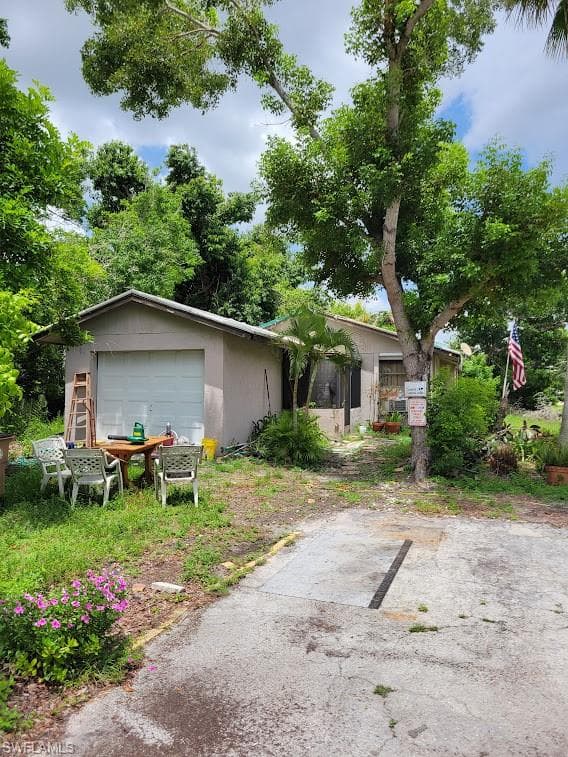 1210 Patterson RD CAPE CORAL, FL 33909
