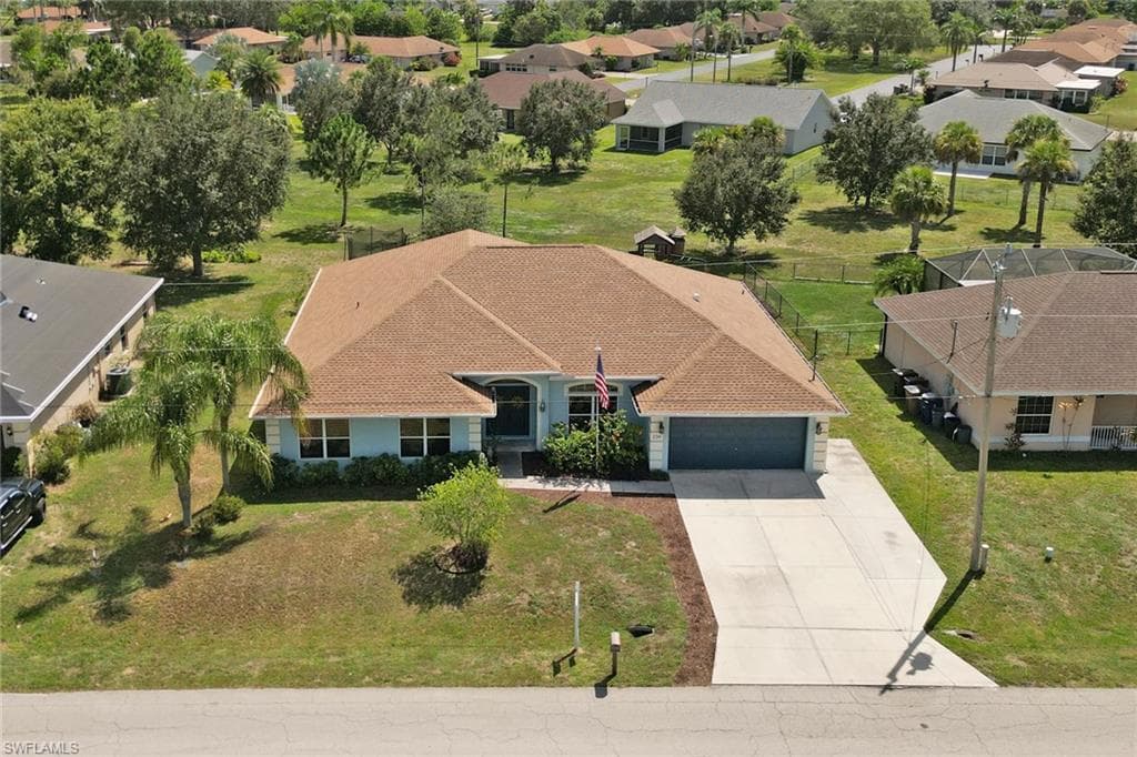 239 David AVE LEHIGH ACRES, FL 33936