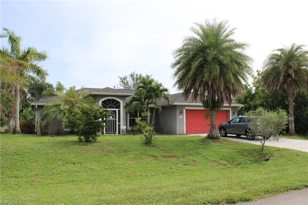 433 Poplar ST LEHIGH ACRES, FL 33974