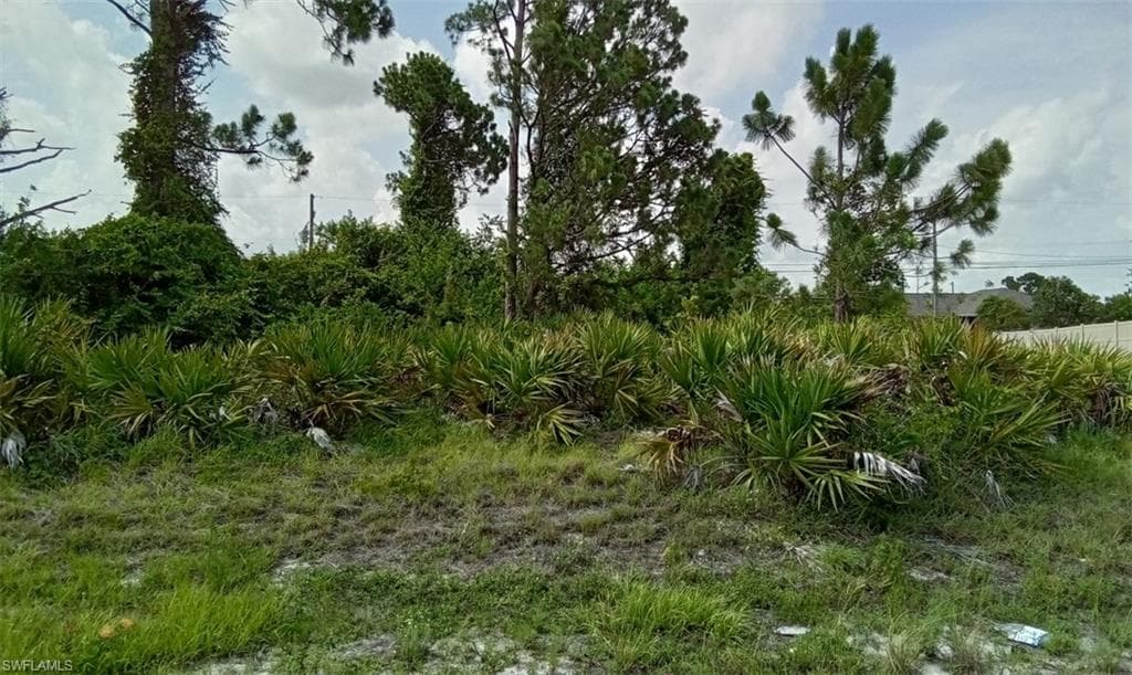 5300 6th ST W LEHIGH ACRES, FL 33971