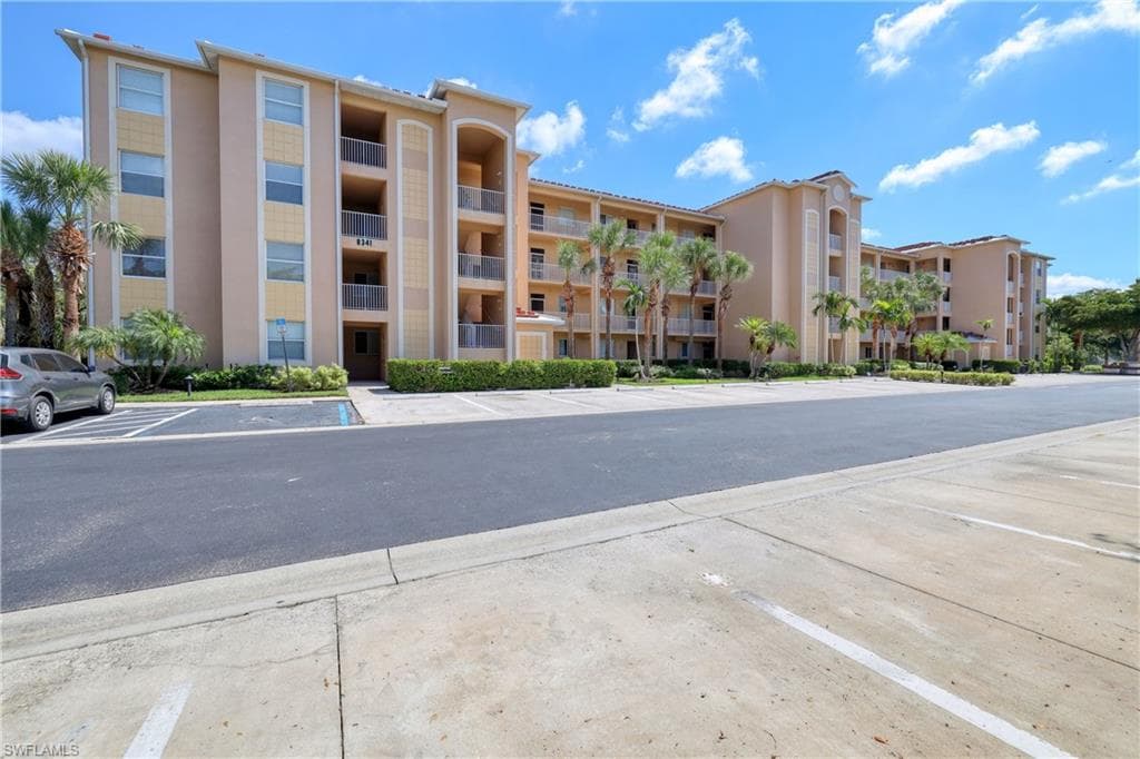 8341 Whiskey Preserve CIR 523 FORT MYERS, FL 33919
