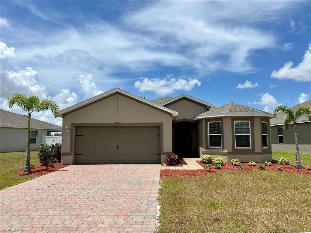 3176 Cozumel CT CAPE CORAL, FL 33909