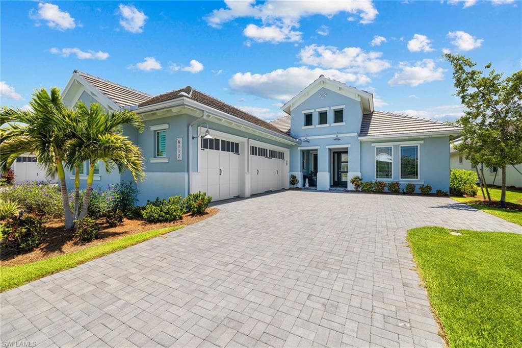 6117 Megans Bay DR NAPLES, FL 34113