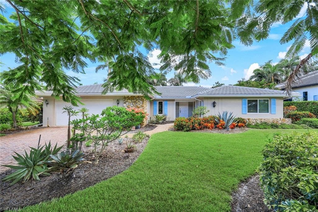 727 Park Shore DR NAPLES, FL 34103