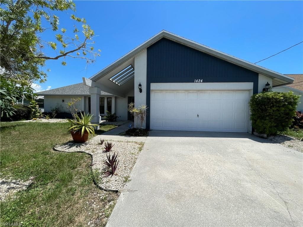 1424 SE 31st ST CAPE CORAL, FL 33904