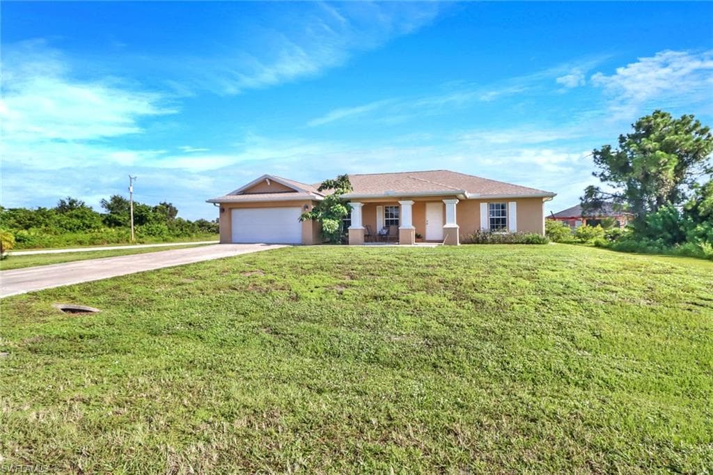 431 Raymer ST LEHIGH ACRES, FL 33974