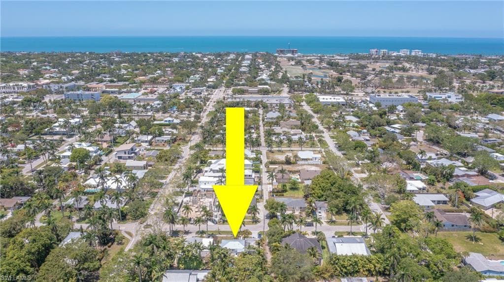 732 12th ST N NAPLES, FL 34102