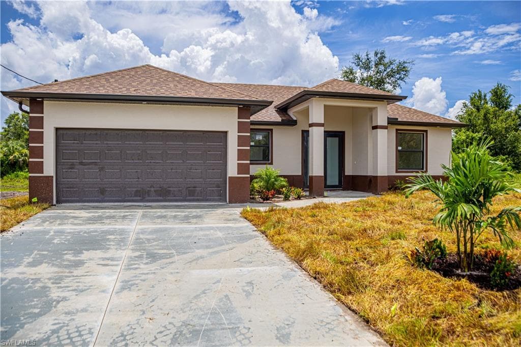 548 Lone Star LN LEHIGH ACRES, FL 33974