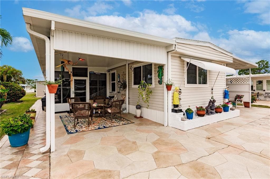 27631 Macke DR BONITA SPRINGS, FL 34135