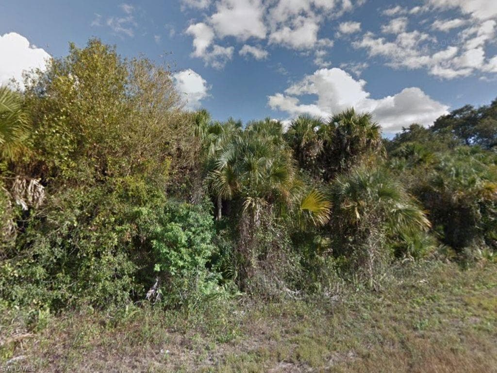 1034 Anthony ST E LEHIGH ACRES, FL 33974