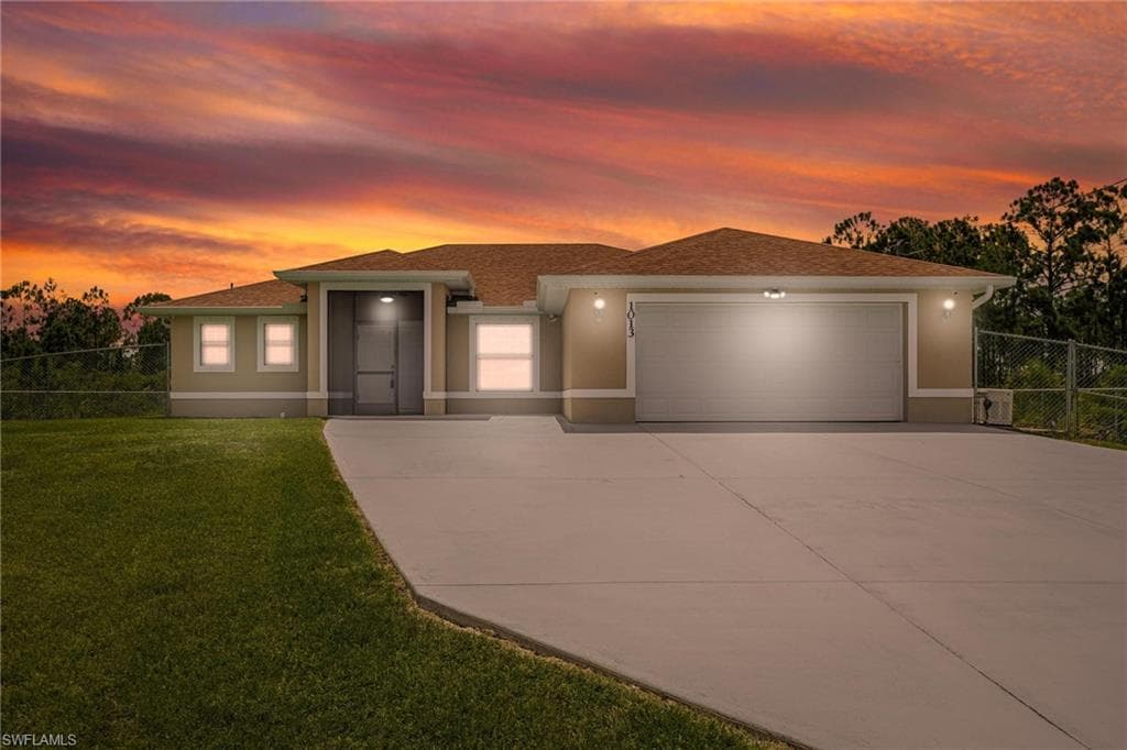 1013 State AVE LEHIGH ACRES, FL 33972