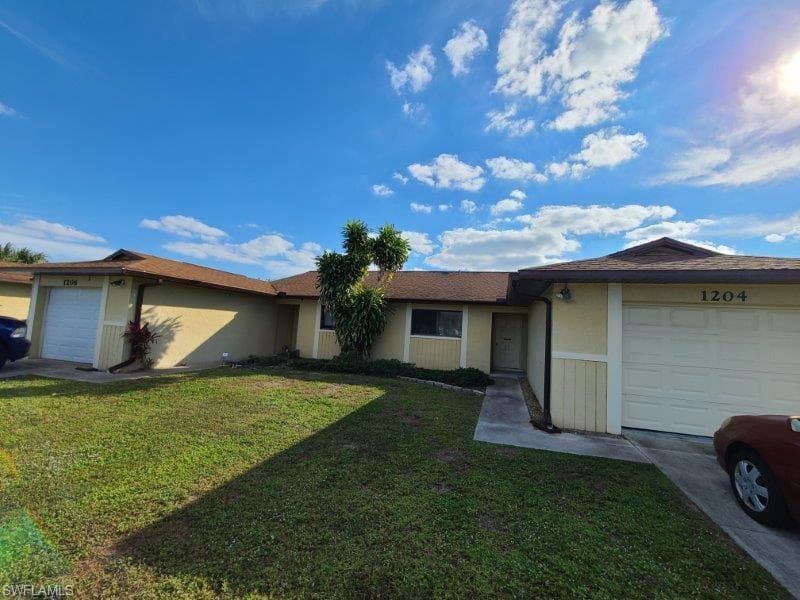 1204 Diplomat PKWY E CAPE CORAL, FL 33909