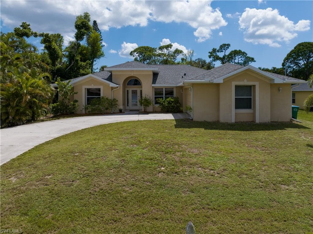 624 SW 4th TER CAPE CORAL, FL 33991