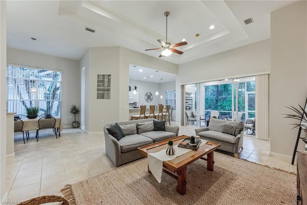 3407 Sandpiper WAY NAPLES, FL 34109