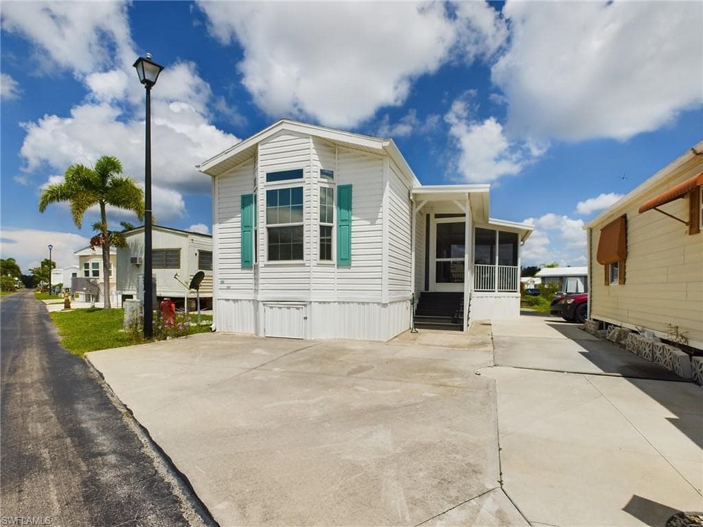 11531 Dawn Cowrie DR FORT MYERS, FL 33908