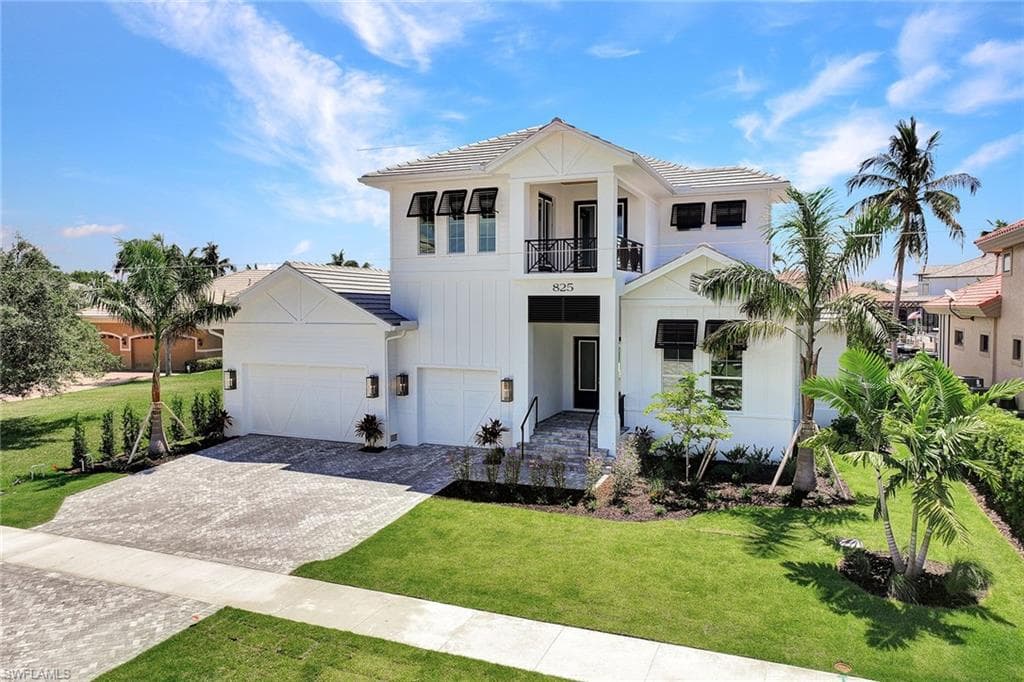 825 Swan DR MARCO ISLAND, FL 34145
