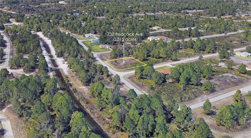 732 Peacock AVE LEHIGH ACRES, FL 33974