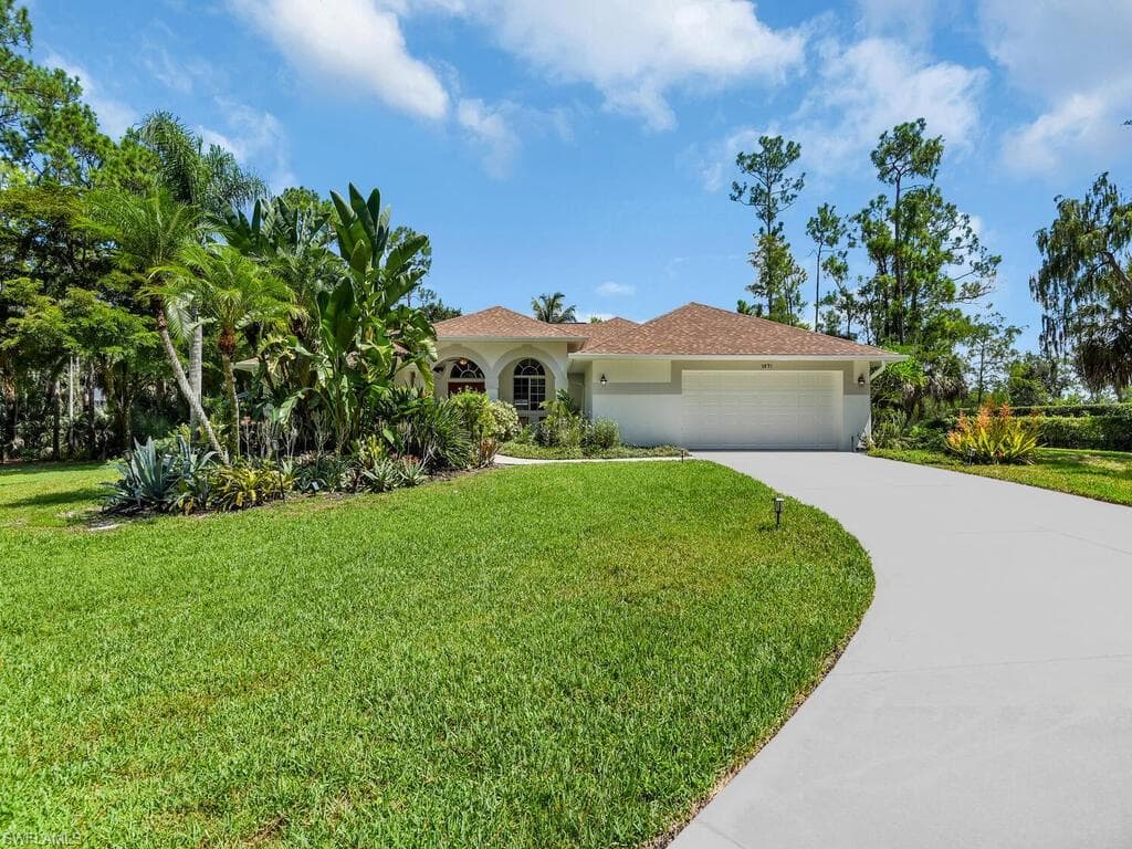 5891 Golden Oaks LN NAPLES, FL 34119