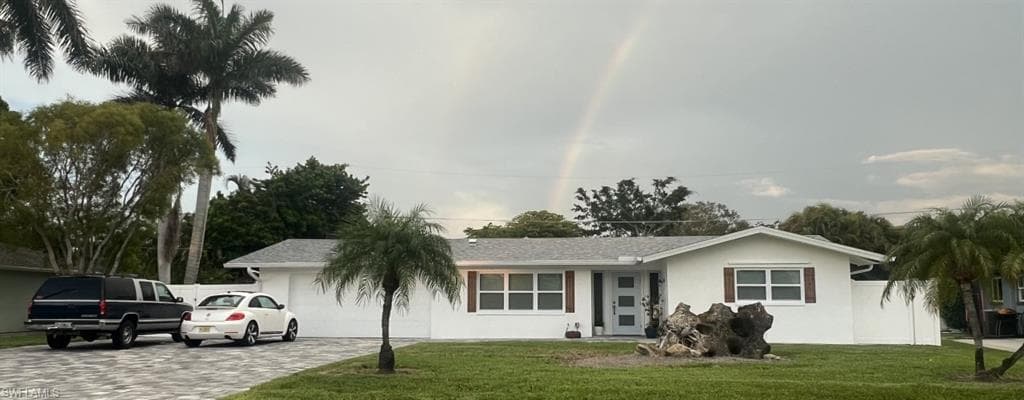 164 Flame Vine DR NAPLES, FL 34110