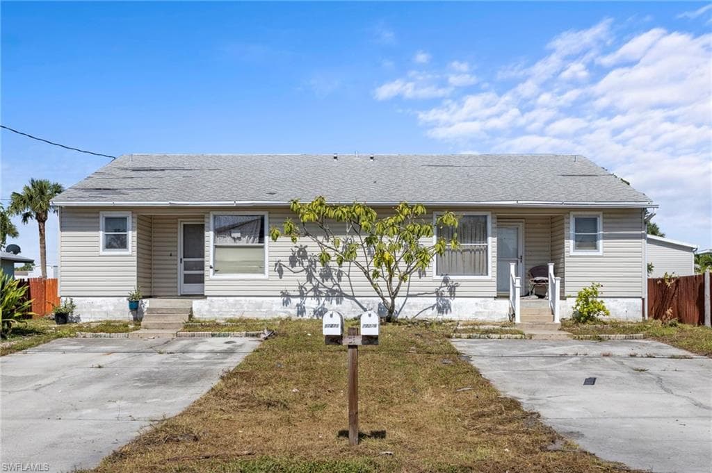 17276/278 Whitewater CT FORT MYERS BEACH, FL 33931