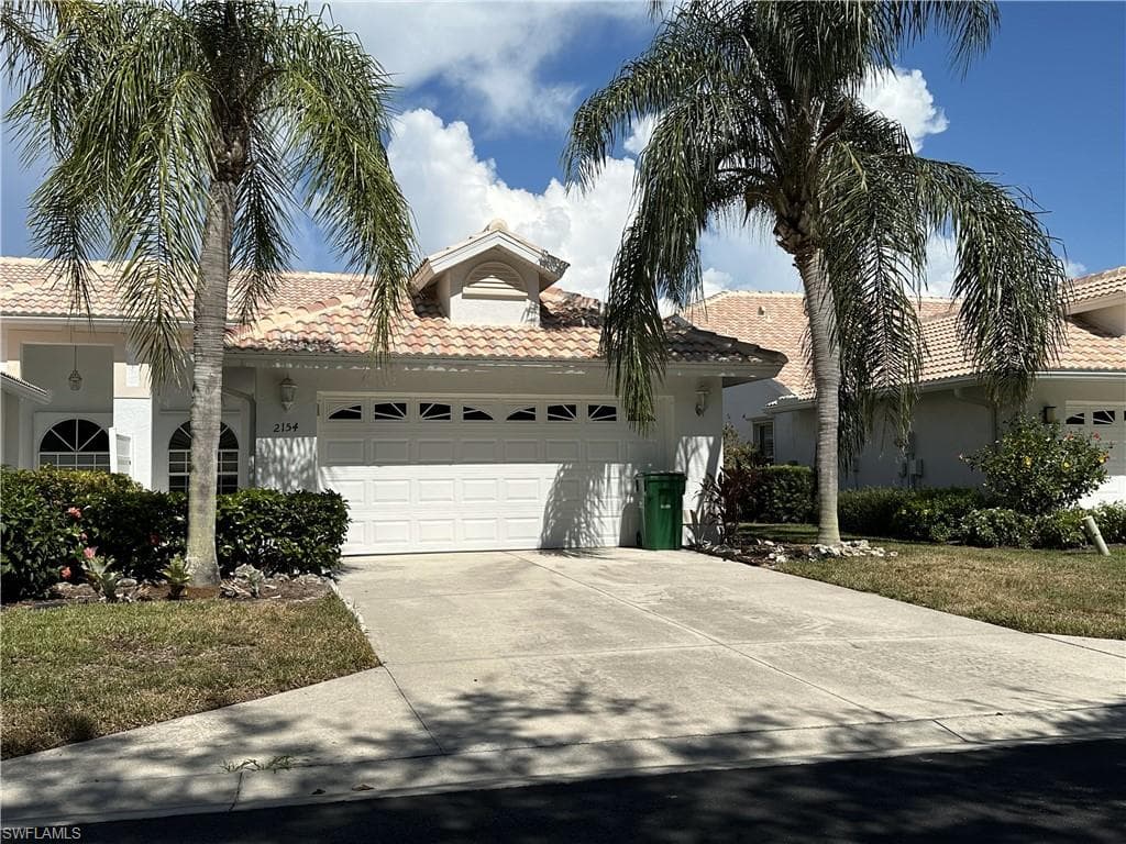 2154 Stacil CIR 14 NAPLES, FL 34109