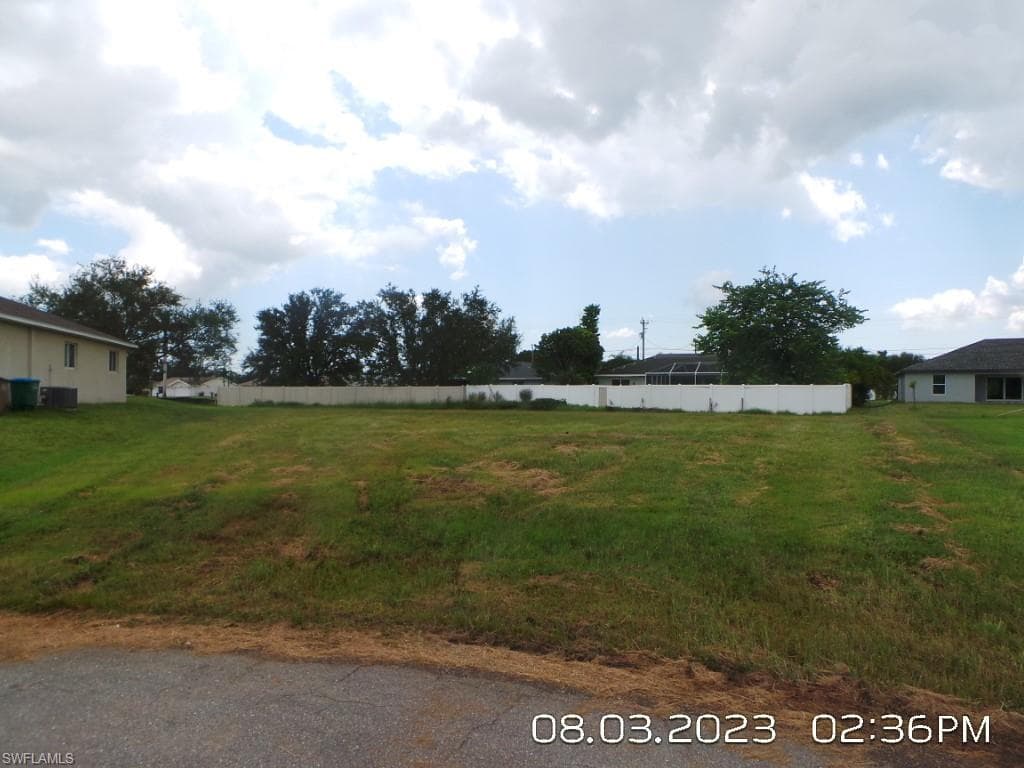 1032 SE 5th PL CAPE CORAL, FL 33990