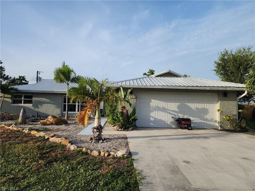 11331 Luanne LN FORT MYERS, FL 33908
