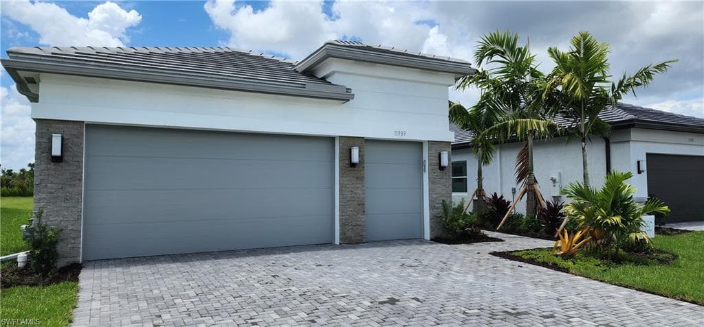 11989 Gardenia AVE NAPLES, FL 34120