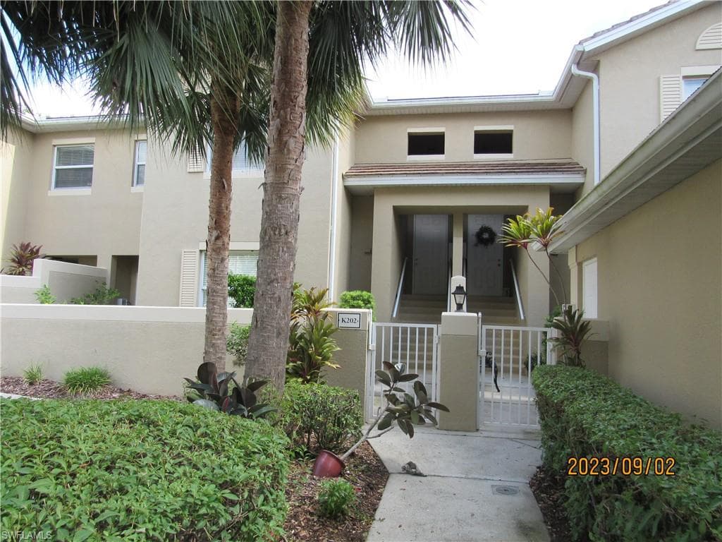 12130 Summergate CIR 202 FORT MYERS, FL 33913