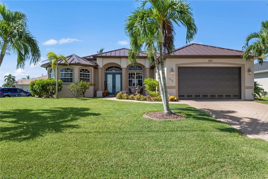 3722 Yucatan PKWY CAPE CORAL, FL 33993