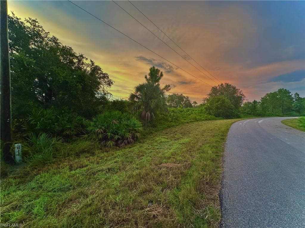 1881 Vintage AVE LEHIGH ACRES, FL 33972