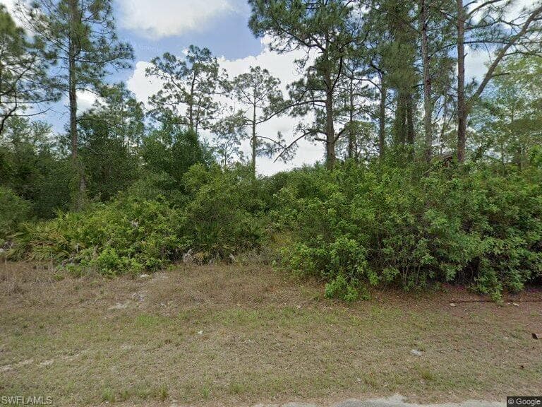 1310 Greenwood AVE LEHIGH ACRES, FL 33972