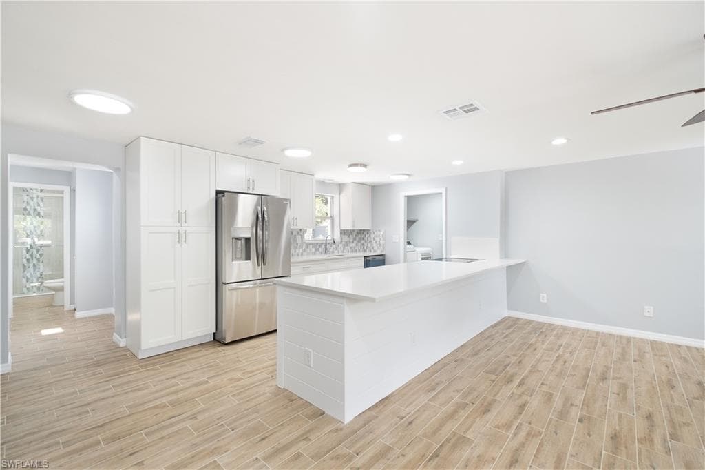 2631 Linwood AVE NAPLES, FL 34112